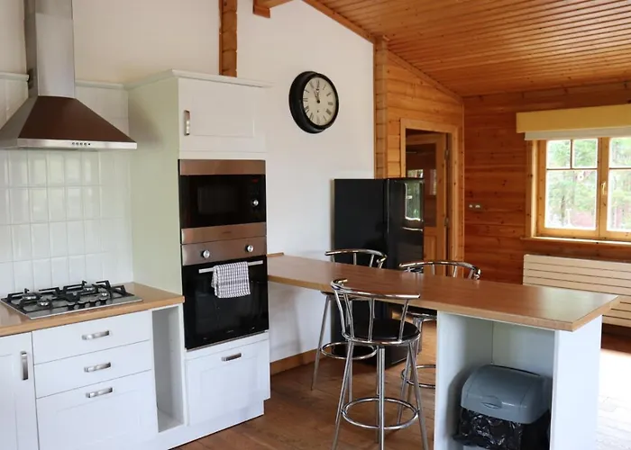 Lodge 37 Rowardennan, Loch Lomond